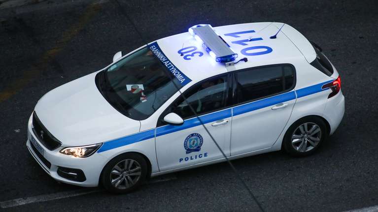 Συνελήφθησαν διακινητές παράνομων μεταναστών στον Έβρο - Κατασχέθηκαν τηλέφωνα και αυτοκίνητα