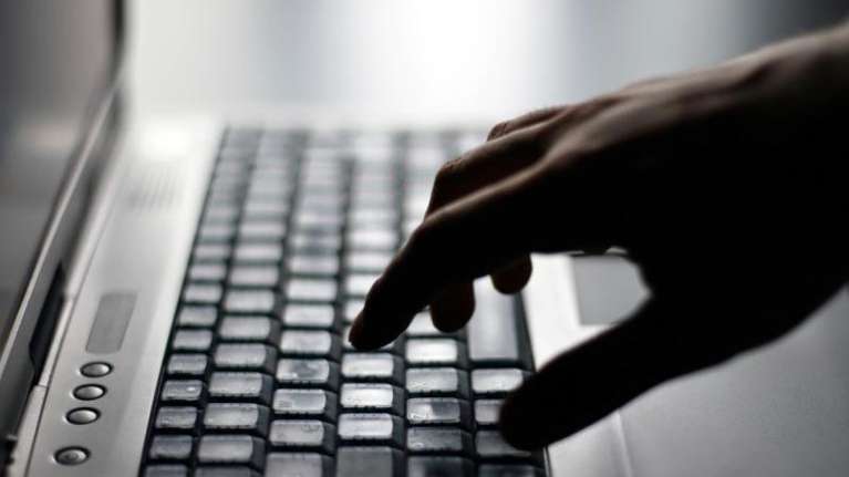 E-shop απατεώνες: Πουλούσαν κινητά, έπαιρναν τα λεφτά...αλλά δεν τα παρέδιδαν ποτέ στους αγοραστές