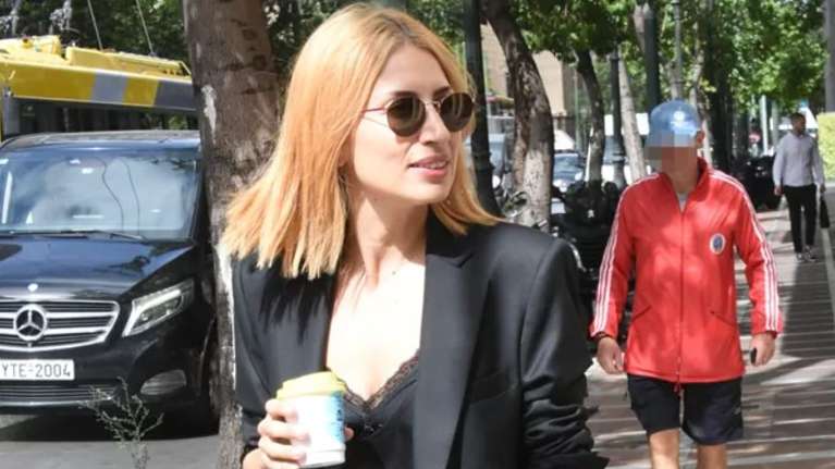 Μαρία Ηλιάκη: Η τρυφερή φωτογραφία με την κόρη της δίπλα στη θάλασσα