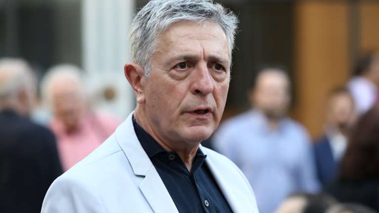 Ο Στέλιος Κούλογλου (ΣΥΡΙΖΑ)  απαντά στον Λιάκο: "Εγω πάντως δεν θα έβαζα φωτιά στη Μόρια..."