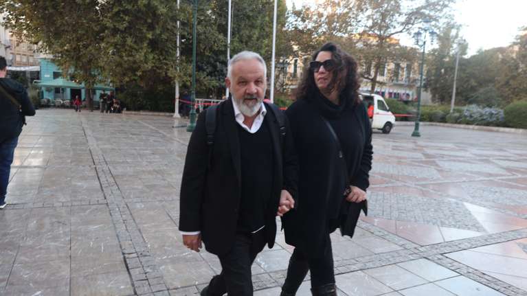Θηβαίος για Σαββόπουλο: "Χάσαμε όλοι τον παππού μας που μας έλεγε παραμύθια - Εφυγε το πρωτότυπο και μείνανε τα αντίγραφα"