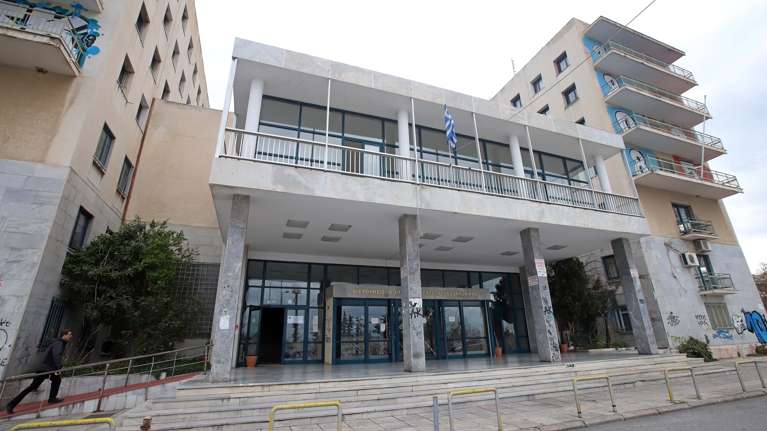 Γιατί προπηλάκισαν τον αντιπρύτανη του ΑΠΘ - Η άρνηση να μπει "μια τάξη" στο ζήτημα των εστιών