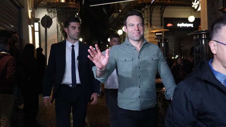 Ο "μυστικός δείπνος" Κασσελάκη με γνωστούς δημοσιογράφους και εκδότες - Ποιοι κάθισαν στο τραπέζι