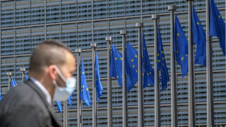 Κομισιόν-κορονοϊός: 2,7 δισ. ευρώ για την απασχόληση στην Ελλάδα - Στους κερδισμένους η χώρα μας, δήλωσε ο Μ. Σχοινάς