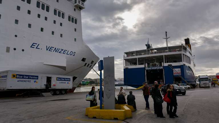 Ακτοπλοϊκά εισιτήρια: Πώς διαμορφώνονται οι τιμές μετά τη μείωση ΦΠΑ