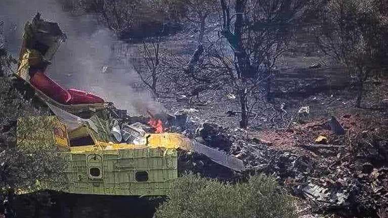 "Η μοιραία ρίψη έγινε από υπερβάλλοντα ζήλο" - Τι λέει ο άνθρωπος που είδε την πτώση του Canadair