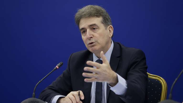 Χρυσοχοΐδης: Υπάρχουν ήδη 9.200 πρόσφυγες και μετανάστες στη νέα δομή του Καρά Τεπέ