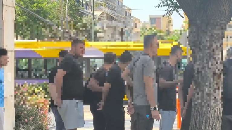 ΓΑΔΑ: Στον Εισαγγελέα 10 συλληφθέντες οπαδοί του Παναθηναϊκού - Κατηγορούνται ακόμα και για απόπειρα ανθρωποκτονίας