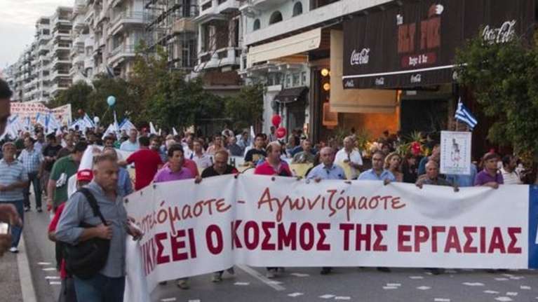 Σε απεργιακό κλοιό η χώρα: Χειρόφρενο στα μέσα μεταφοράς