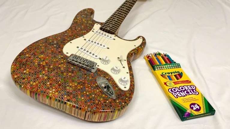 Μια εντυπωσιακή Fender Stratocaster από 1.200 κραγιόν