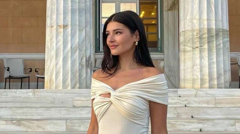 Η 28χρονη Κωνσταντίνα Μητσοτάκη είναι η σεφ της Βουλής: "Δεν πήγα πουθενά συστημένη" [εικόνες]