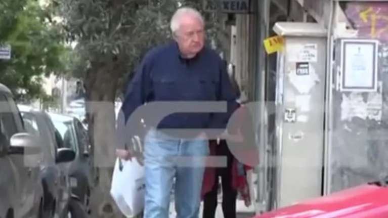 Οι πρώτες εικόνες του Αλέξανδρου Γιωτόπουλου εκτός φυλακής - Οι όροι της αποφυλάκισης και τα σενάρια αναίρεσης