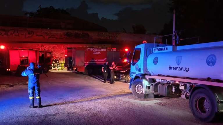 Φωτιά σε διαμέρισμα στου Ζωγράφου: Συναγερμός στην Πυροσβεστική [βίντεο]