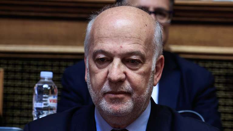 Σε διαθεσιμότητα έθεσε και πέμπτο ιατροδικαστή ο Γιώργος Φλωρίδης