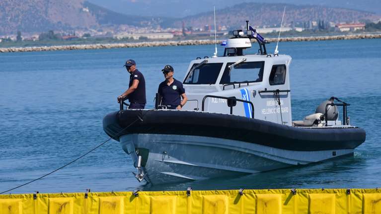 Σύμη: Βρέθηκαν σώοι οι επτά από τους οκτώ επιβαίνοντες σε ιστιοπλοϊκό- Συνεχίζονται οι έρευνες για έναν άνδρα