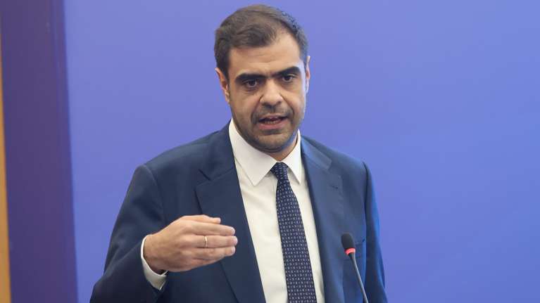 Η απάντηση Μαρινάκη για το δημοσίευμα της WSJ για την Γκίλφοϊλ: "Δεν τέθηκε ποτέ ζήτημα απειλής της κυβέρνησης"