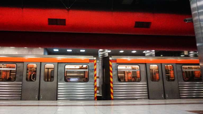 Μετρό Αθήνας: Στις 21:40 θα κλείνουν οι σταθμοί "Ελαιώνας", "Κεραμεικός" και "Μοναστηράκι" από Δευτέρα