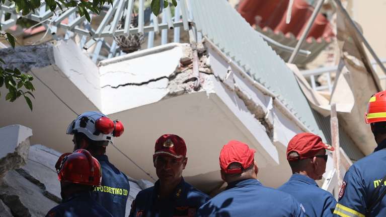 Πετράλωνα: Απανωτές ειδοποιήσεις στο κινητό ενοίκου από τον συναγερμό - Η αντίστροφη μέτρηση πριν την κατάρρευση
